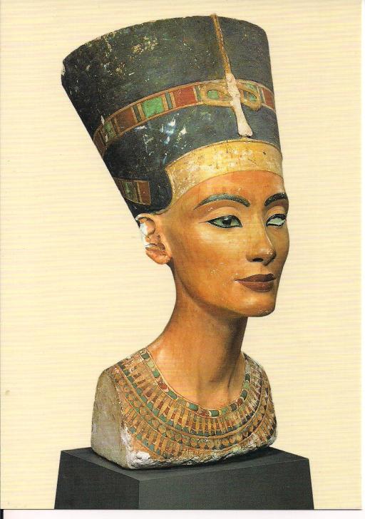 The bust is only 18.5" high